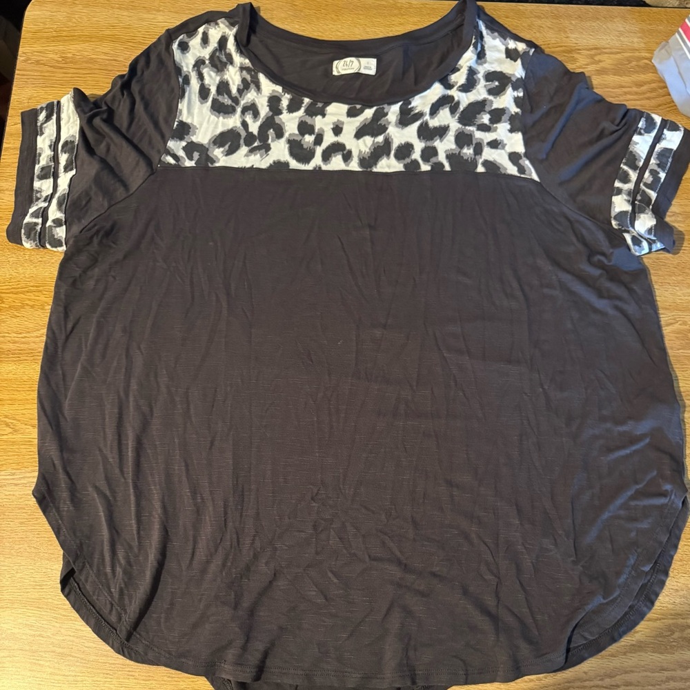 Maurices Gray Boxy Short Sleeve T-Shirt